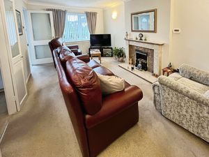 Lounge- click for photo gallery